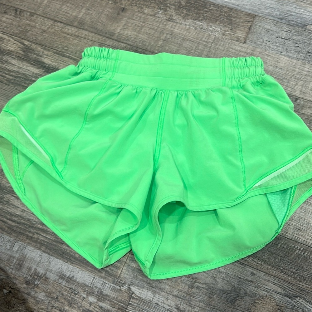 Lululemon  LR hotty hots! 2.5 inch, size 2, color LIME GREEN